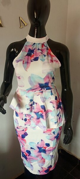 Robes élégantes florales femme