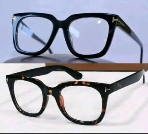 Lunettes élégantes variées