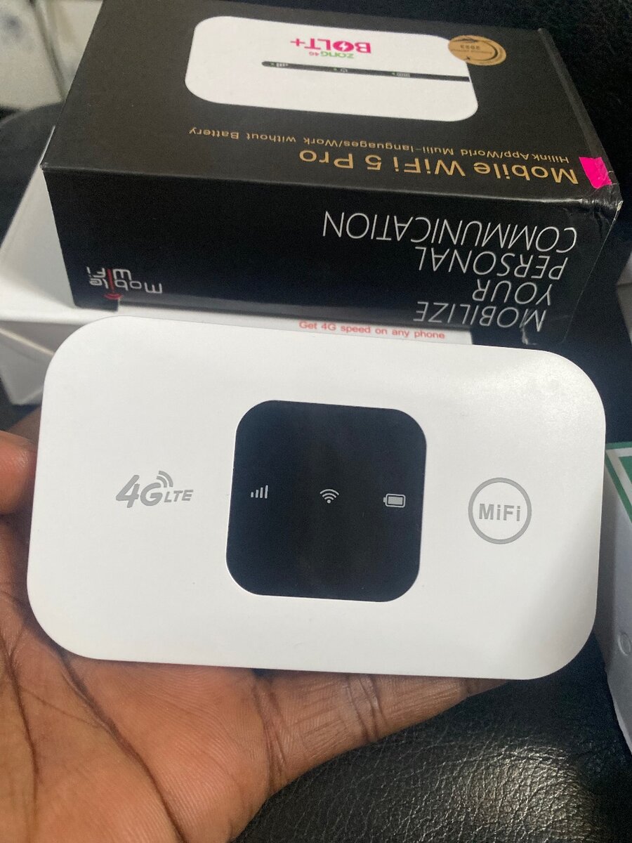 Universal Unlocked 4G LTE Mifi/ WiFi Modem Router