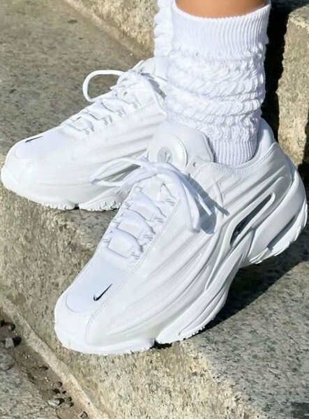 Nike Nocta HotStep dans carton