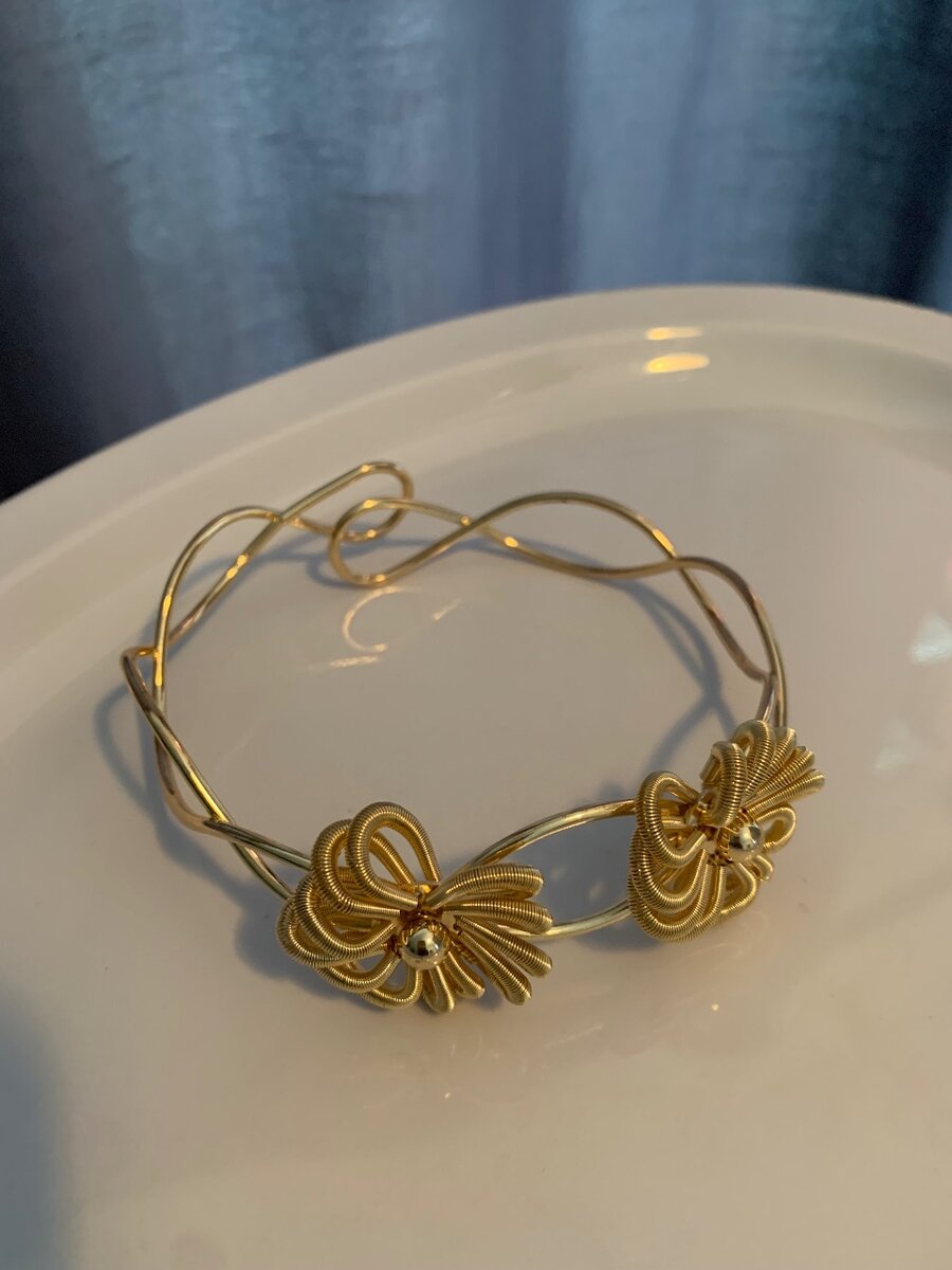 Imprint Flowery arm cuff