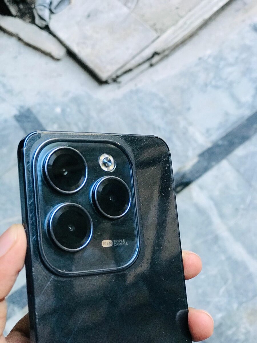 Infinix Hot 40 Pro