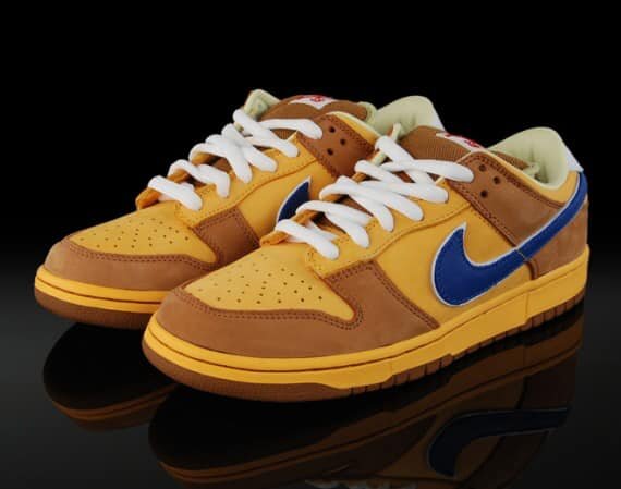 NIKE SB DUNK LOW “Premium Newcastle”