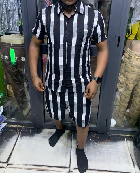 Tenue d'été africaine homme