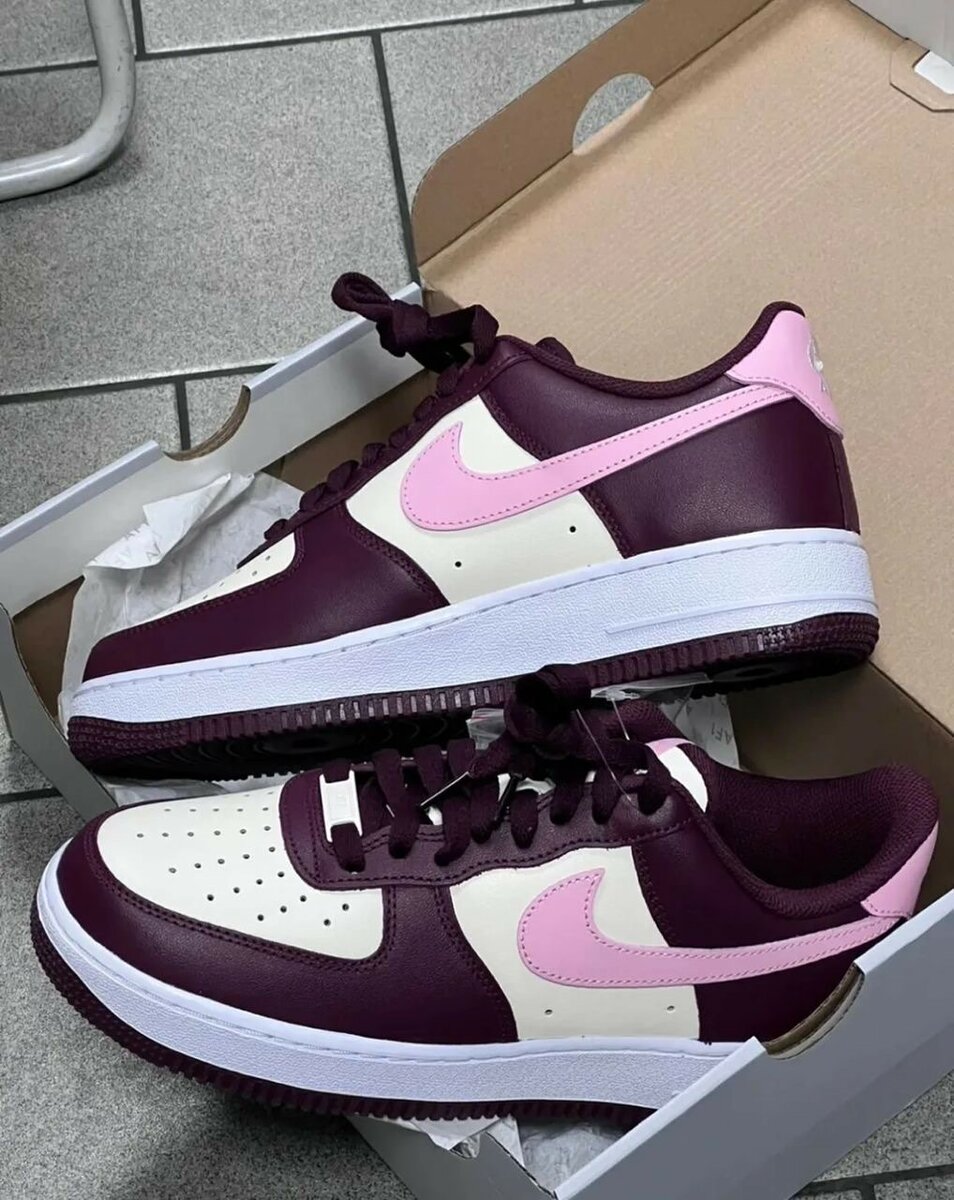 Nike Airforce 1( cherry)