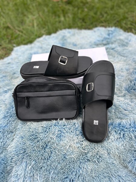 Sandales en cuir noir élégantes