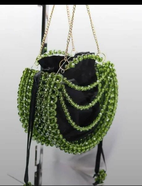 Sac élégant en perles