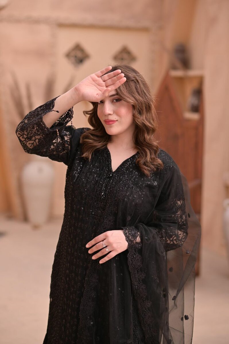 Most demanding artical net & malie 3 pc