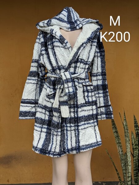 Women's Fleece Bathrobe with Hood white