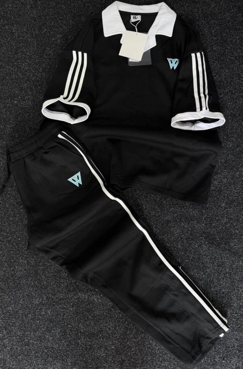 Ensemble de survêtement stylé