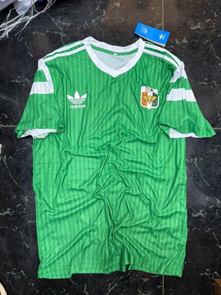 Maillot de foot vert Adidas