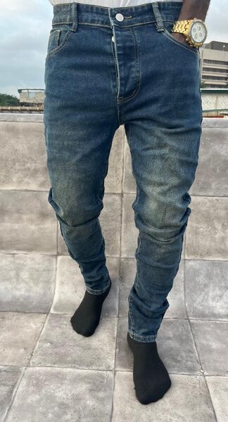 Jean slim homme moderne