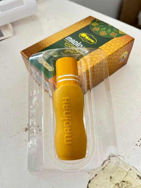 Meena Madinah oil perfume