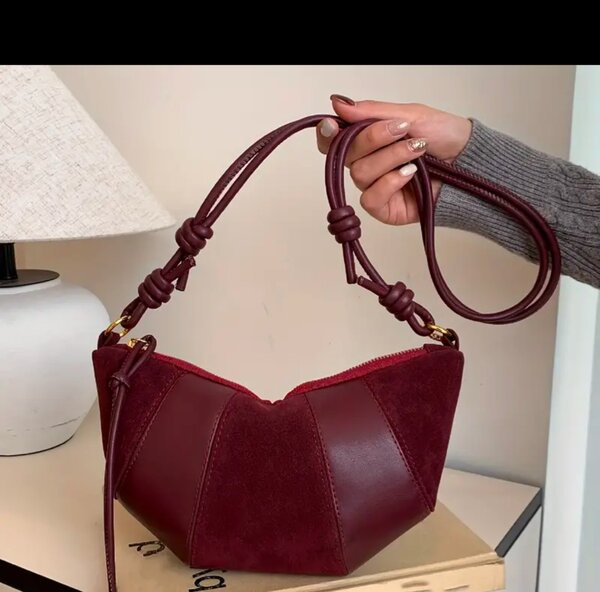 Sac à main élégant en similicuir et daim