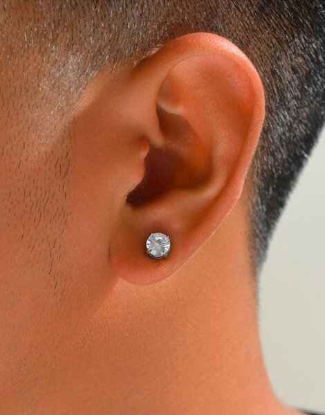 Magnetic studs