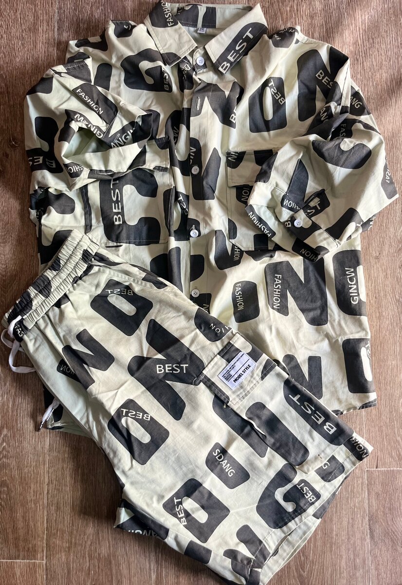 Ensemble T-shirt et Short Urbain