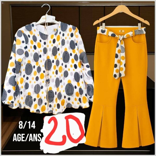 Tenue élégante pour enfants