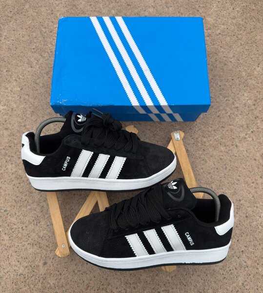 Chaussures adidas