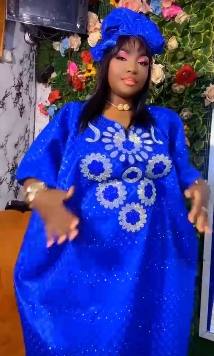 Tenue traditionnelle élégante