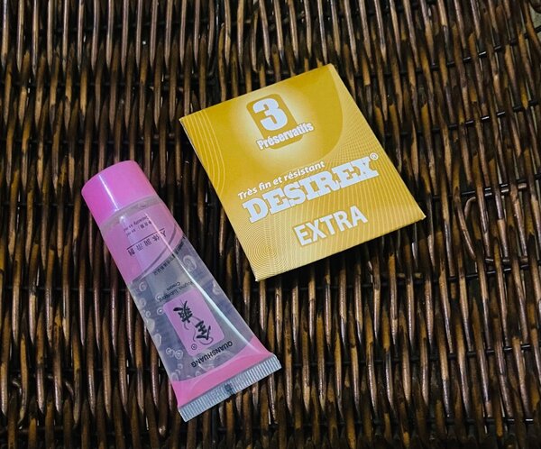 Préservatifs + lubrifiant