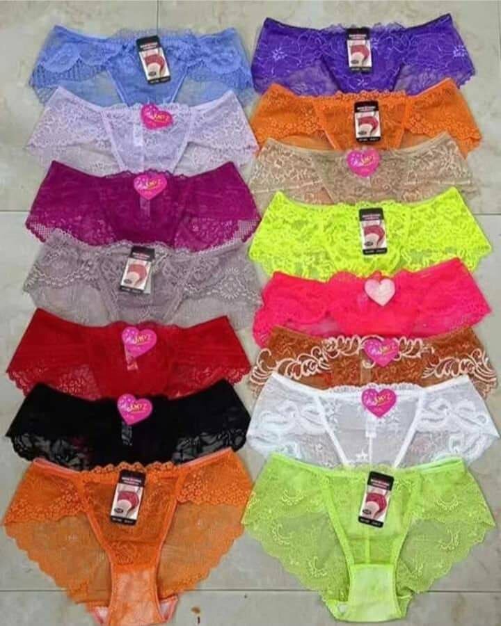 Culottes en dentelle colorées