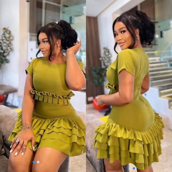 Robe Moulante Vert Volants