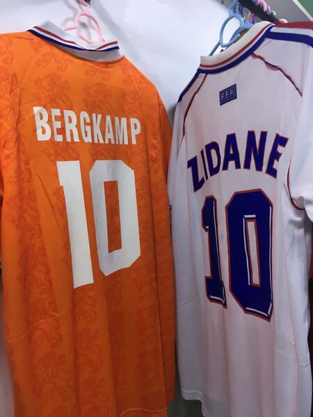 Maillots de football légendaires