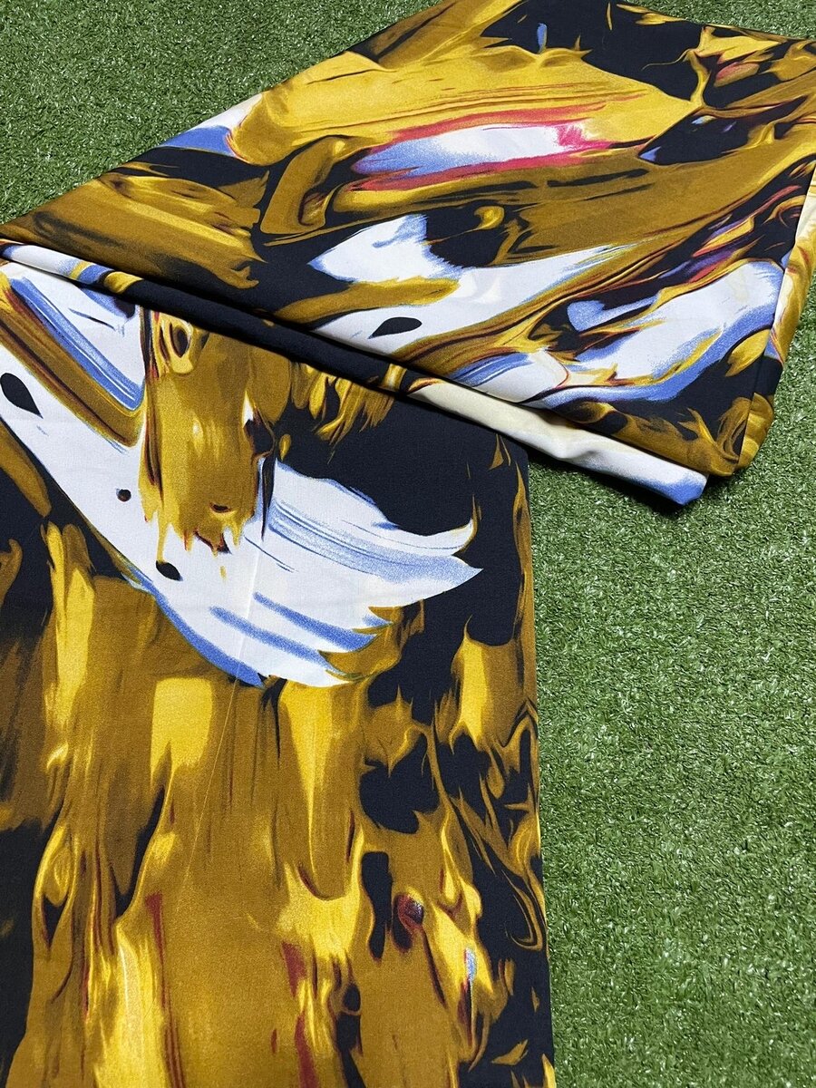 Tissu imprimé abstrait vibrant