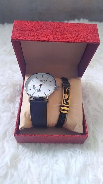 Montre élégante avec bracelet