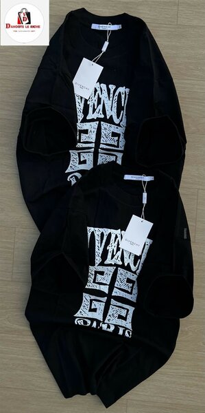 T-shirt assortie noire