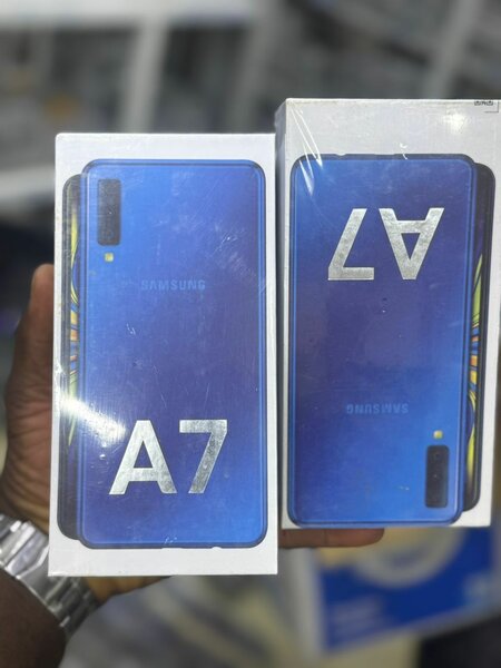 Samsung Galaxy A7 Smartphone