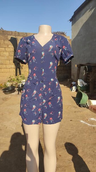 beaux vêtements pour femmes