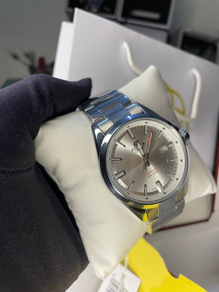 Montre automatique en acier inoxydable