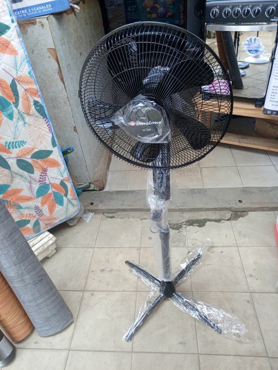 Ventilateur sur pied Binatone