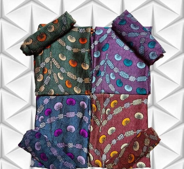  VOTRE SOIE ET MOUSSELINE