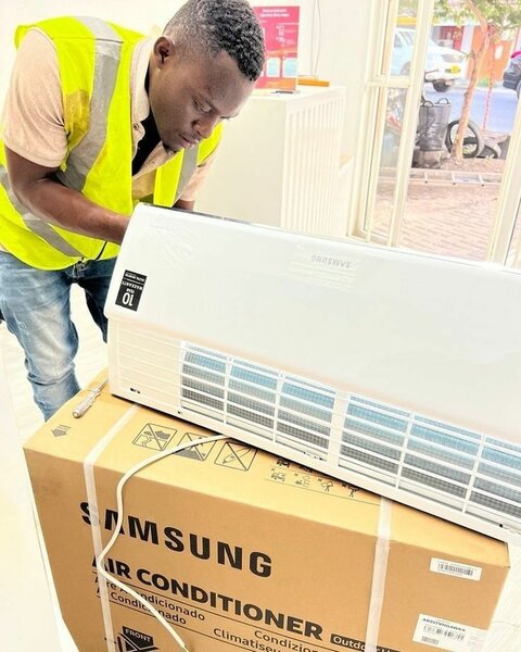 Samsung 2.0 HP Split Air Conditioner
