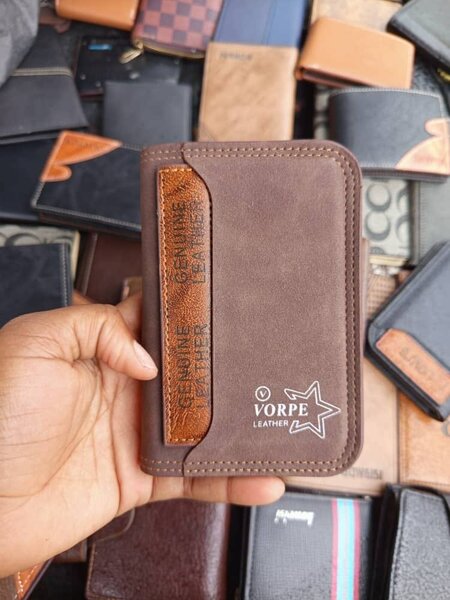 Porte-cartes en cuir élégant