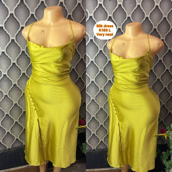 Good Quality Thrifted Dresses for Sale 