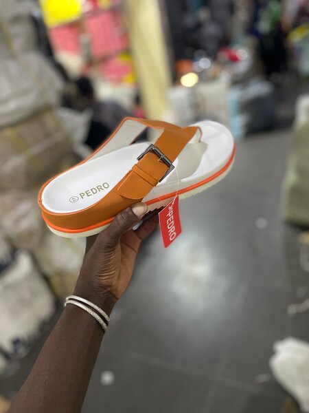 Sandales en cuir élégantes