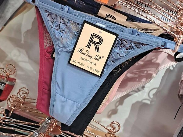 Ladies pants a dozen