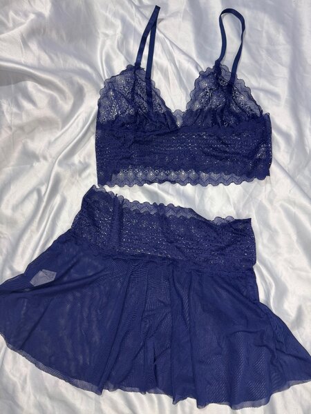 Ensemble lingerie dentelle bleue