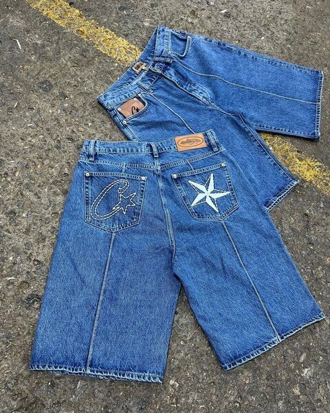 Shorts en jean brodé