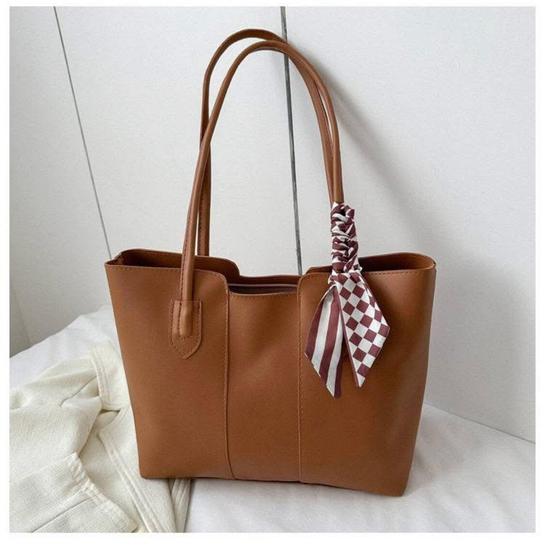 Grand sac à main élégant femme