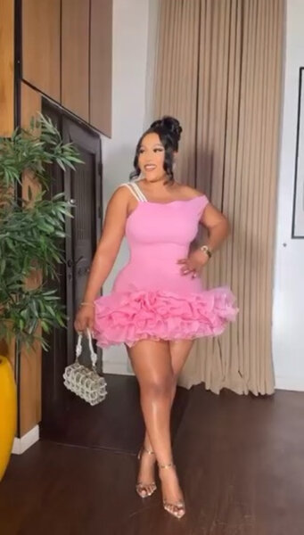 Robe cocktail rose chic