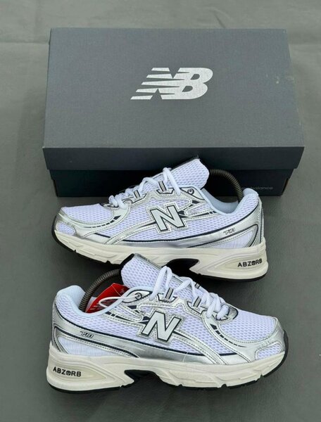 New balance 740