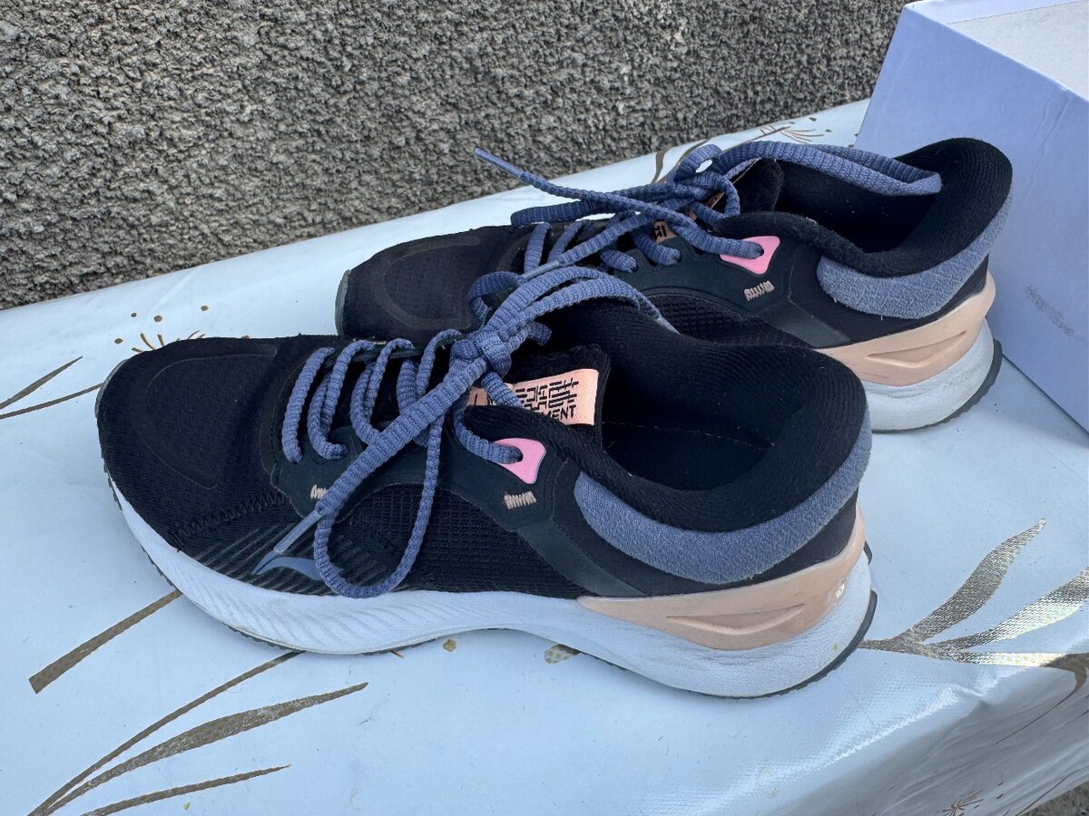 Лининг кроссовки