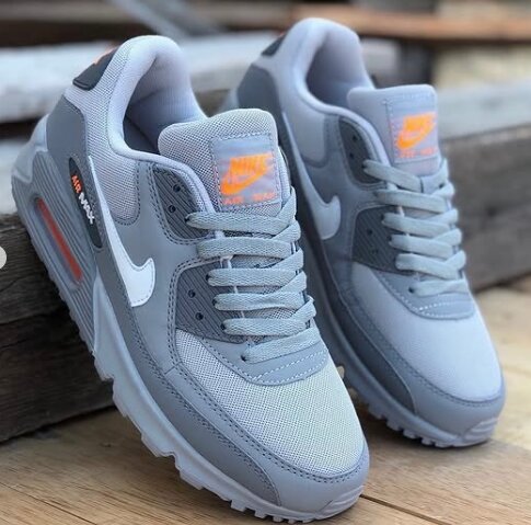 Nike sneakers grey