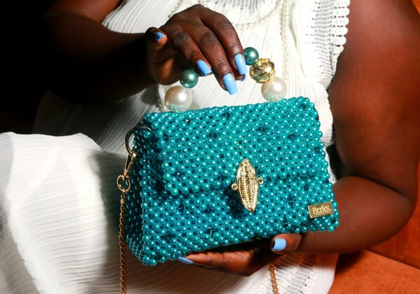 Sac à main perlé élégant