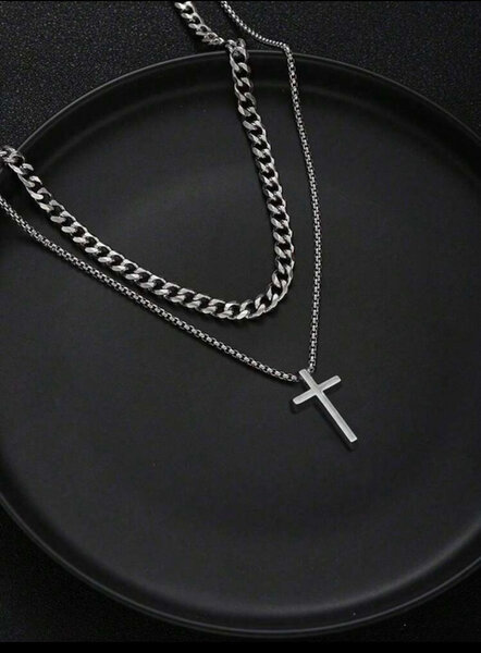 Collier élégant croix acier inoxydable
