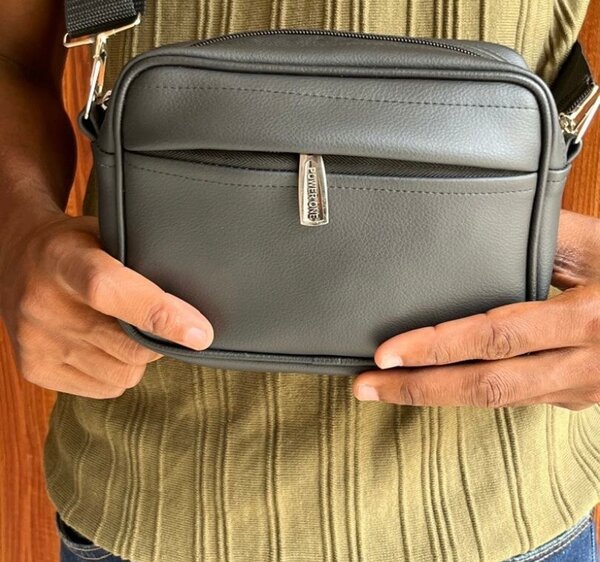 Sac bandoulière en cuir tissé